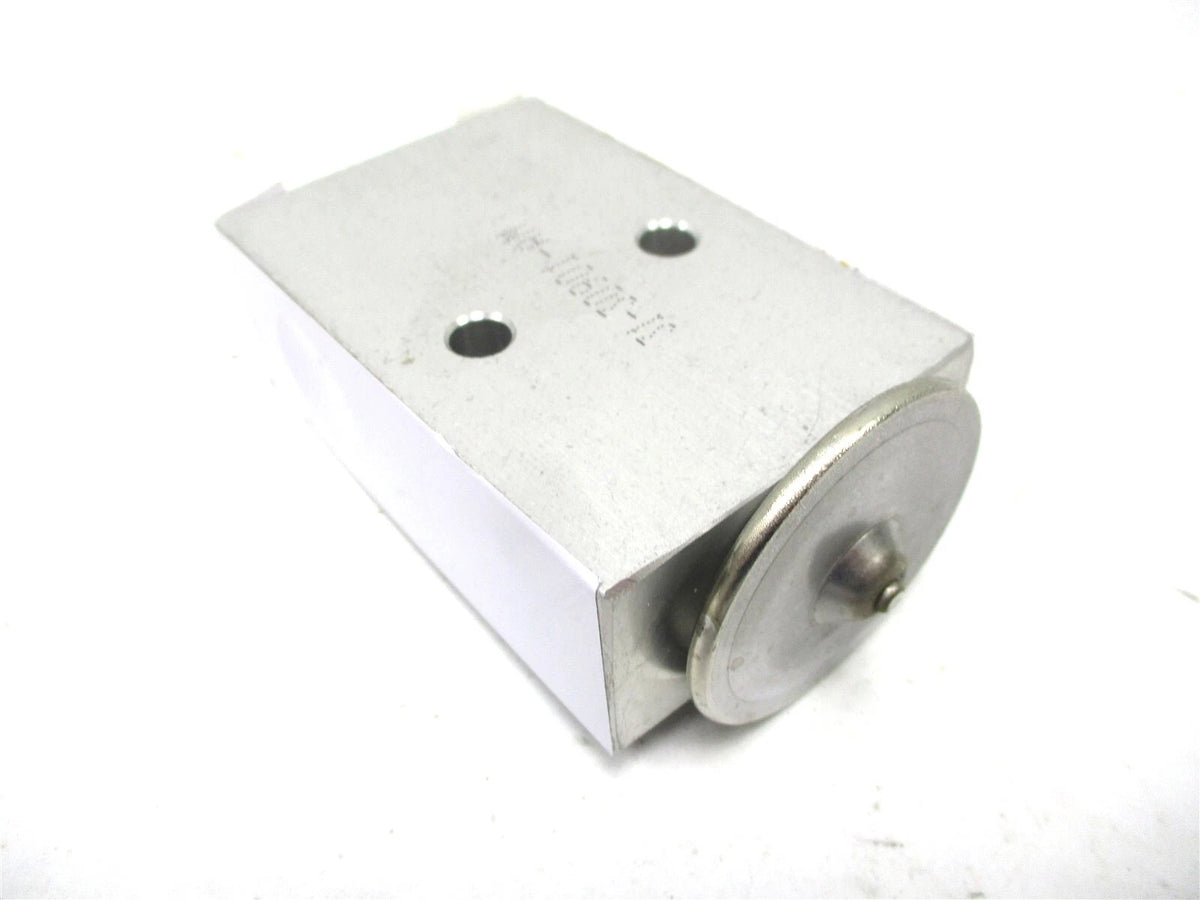 Expansion Valve for International (FLTAC3130901AM, EA1065)