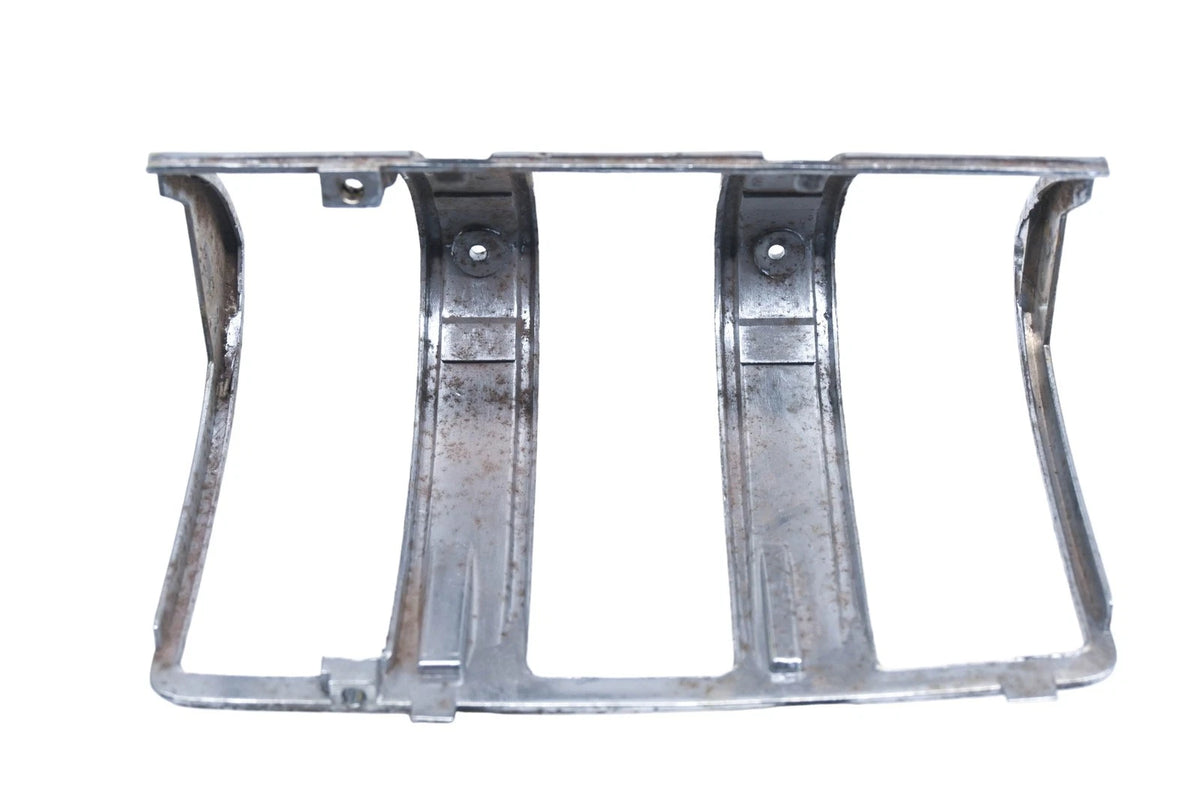 Right Hand Parking Lamp Bezel for Ford (D5AZ-13210-A)