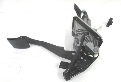 Hydraulic Clutch Pedal for Cascadia (S965-001-208-0)