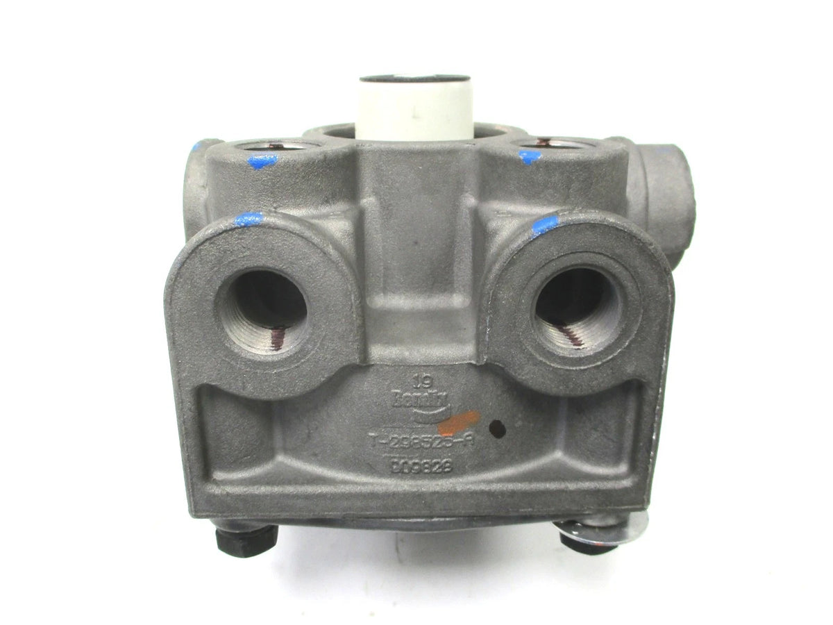 Bendix R-12P Pilot Relay Valve for Truck Trailer (109264X)