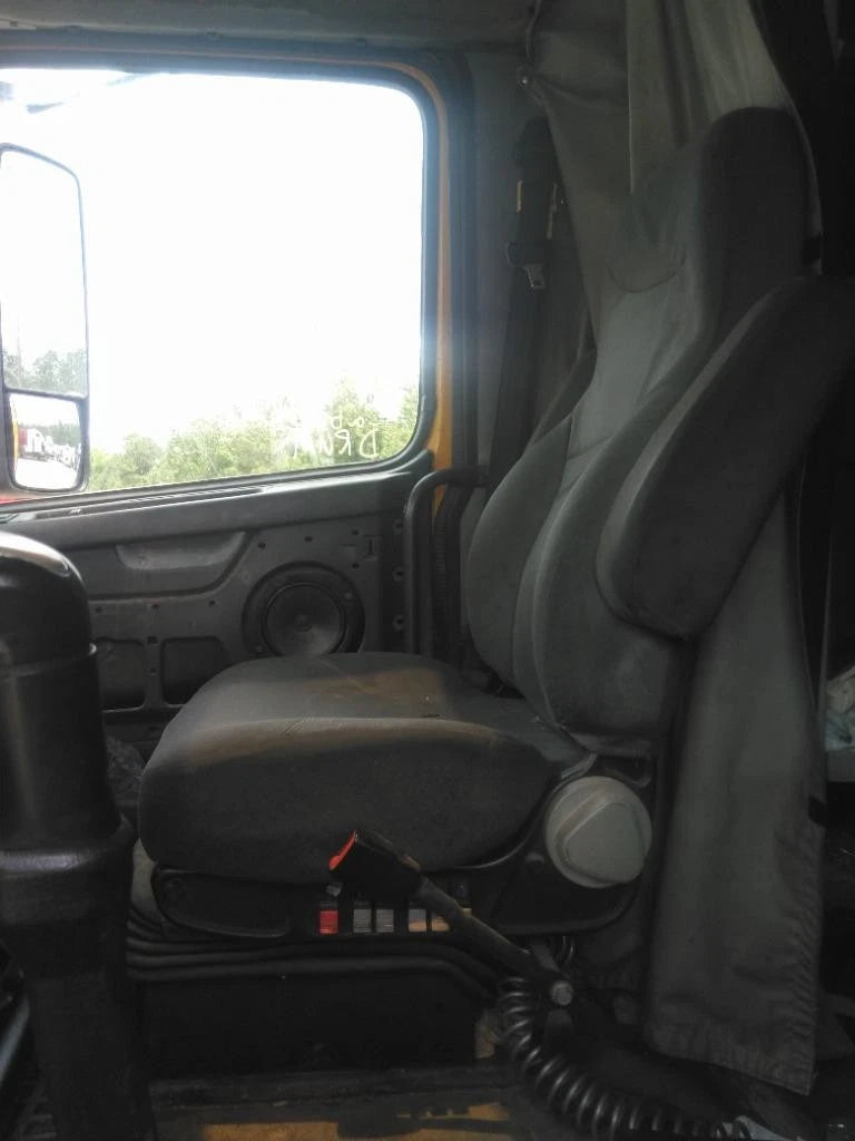 Front Seat for Volvo VNL (2011)
