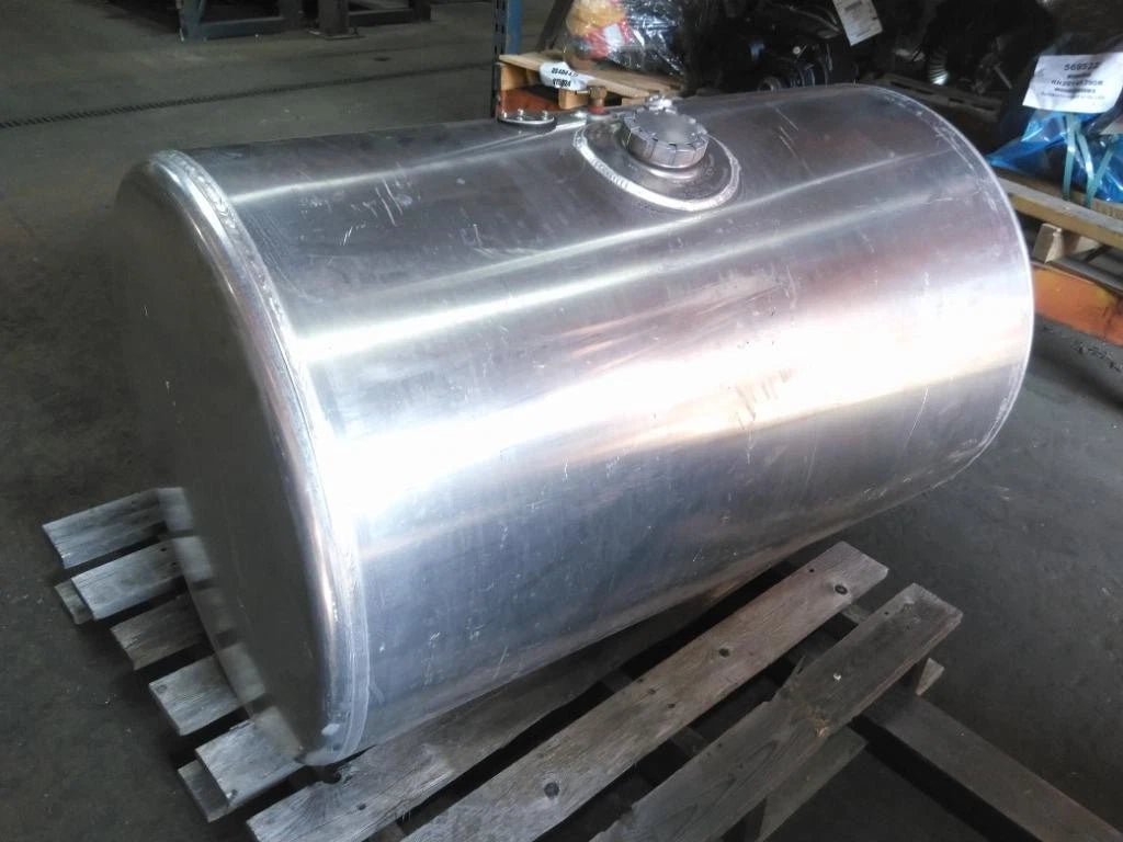 Fuel Tank Left for Freightliner FLD120 (1989–2003)