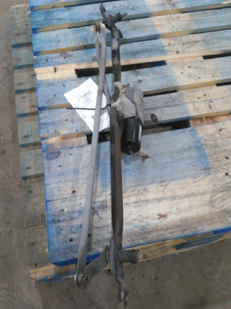 Windshield Wiper Assembly for GMC C7500 (2004)
