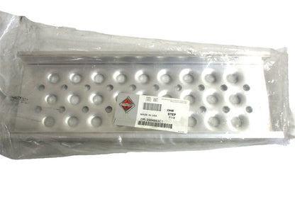 Fuel Tank Step for International (3564983C1) (14.75" x 5" x 1.5")