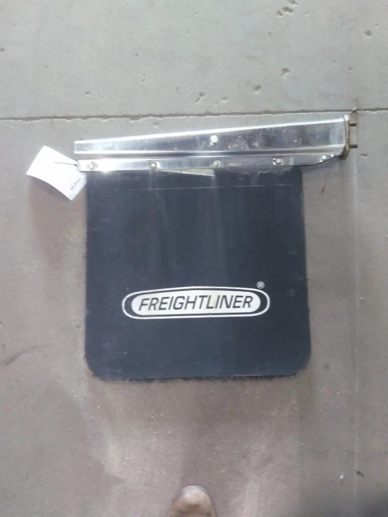 Mud Flap Hanger for Freightliner Cascadia 125 (2016)