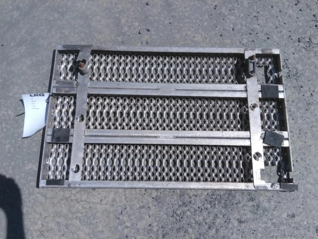 Deck Catwalk for Peterbilt 579 (2015)