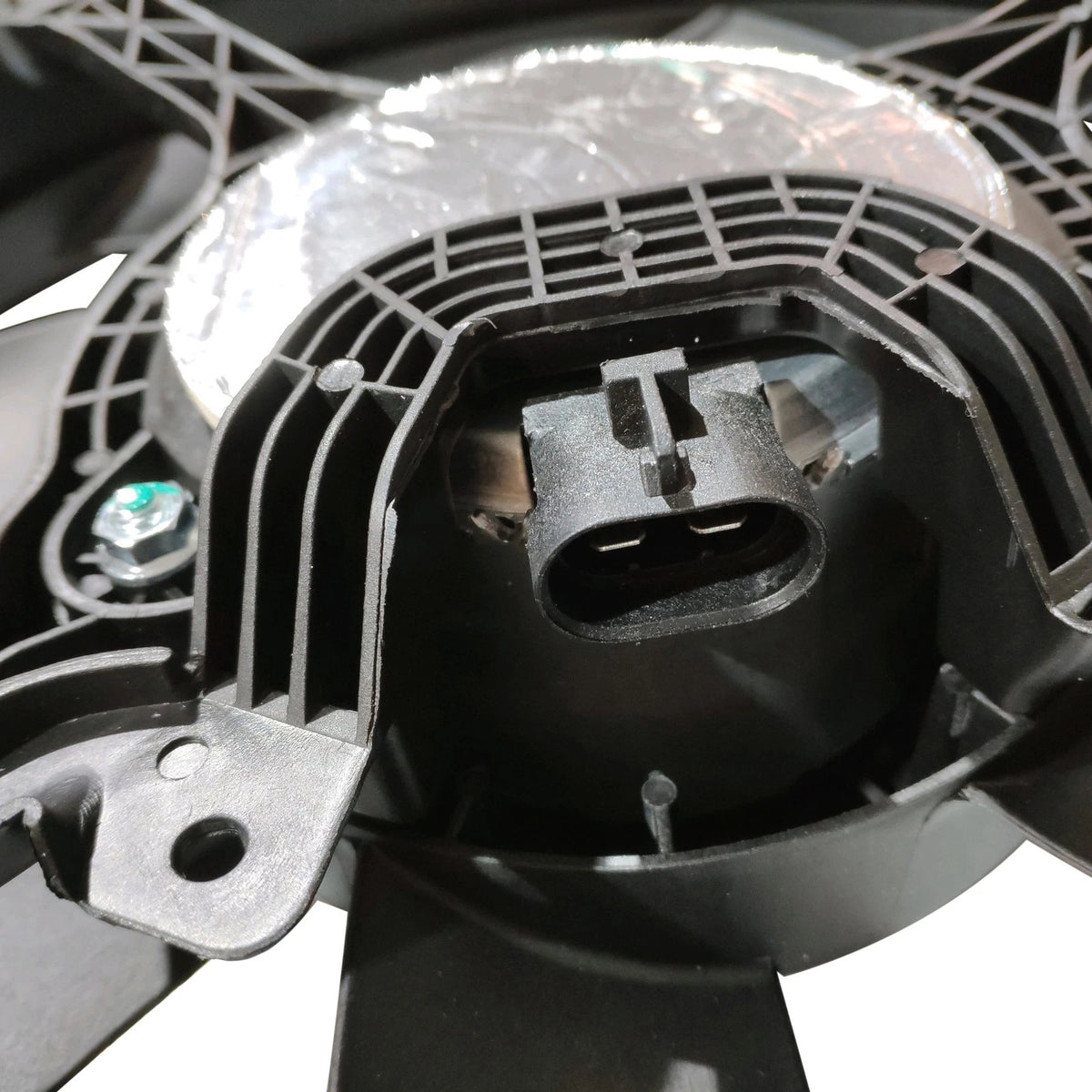 Engine Radiator Cooling Fan Assembly for Ram ProMaster 1500 (2014–2021) 621-638