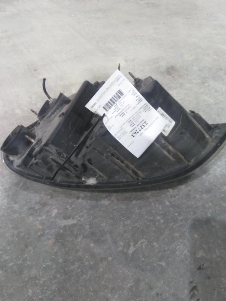 Headlight for Freightliner Cascadia (2007–2019) Right MN