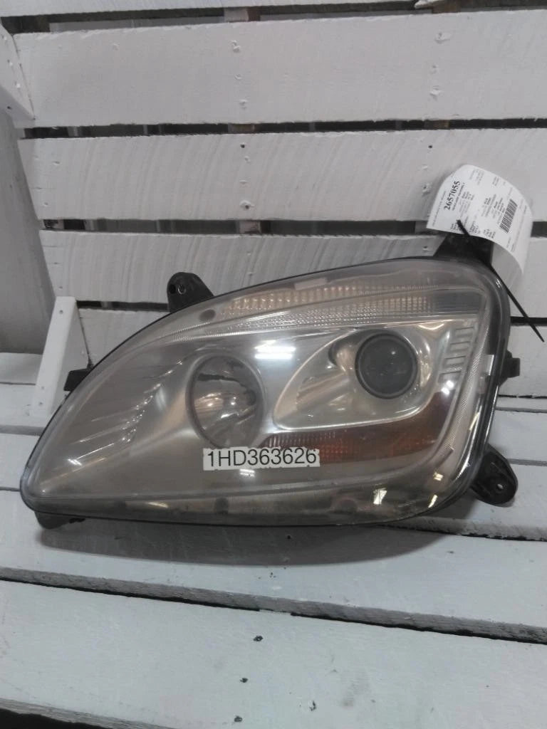 Left Headlight for Peterbilt 579 (2012–2021) MD