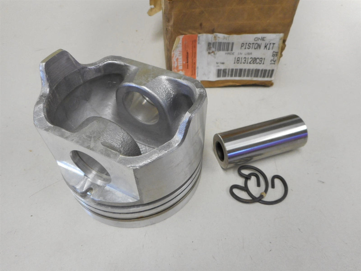 Piston Kit .010 Size for International (1813120C91)