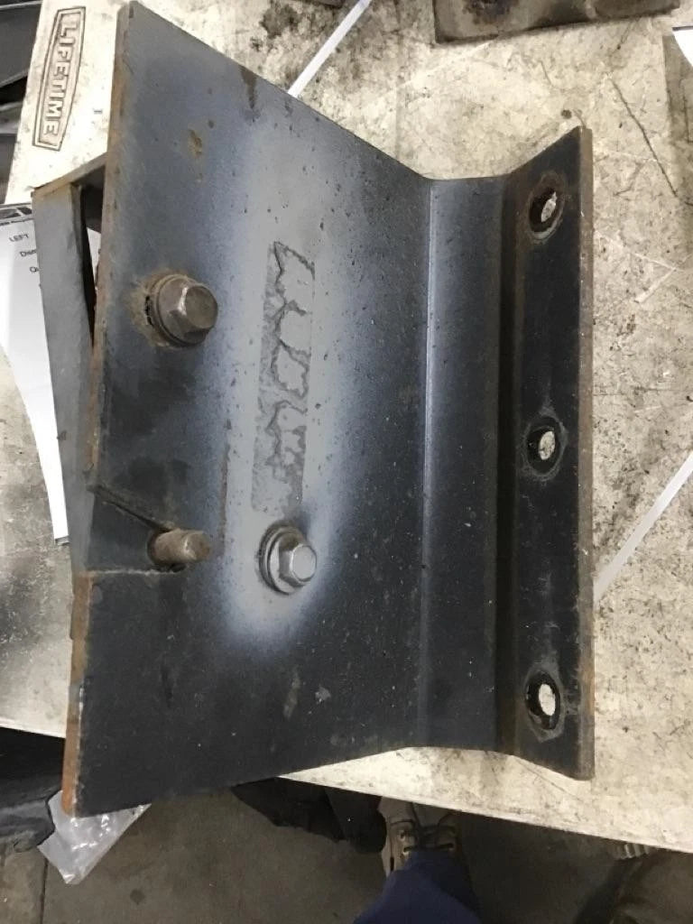 Bumper Bracket Left for Mack CXN612 (2005)