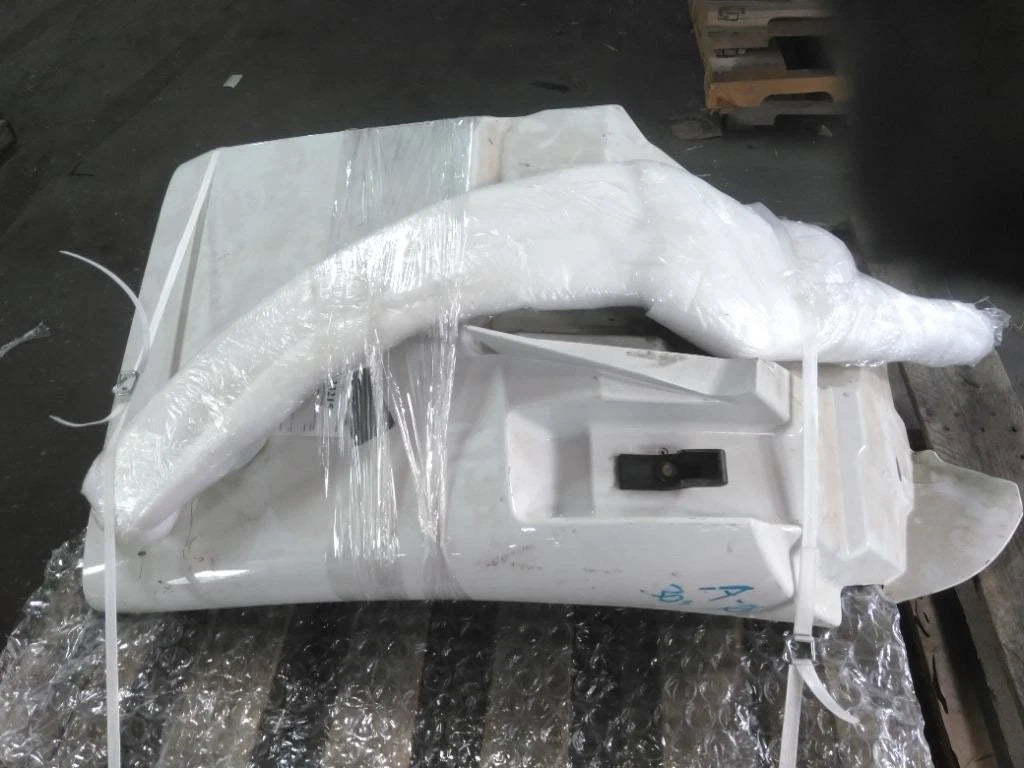 Headlight Filler Panel Right for International 4400 (MD)
