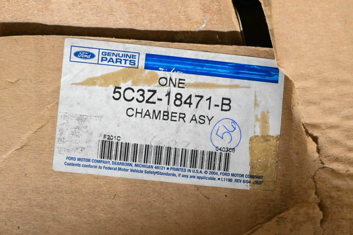 OEM Air Plenum Chamber Assembly for Ford (2005–2005) 5C3Z-18471-B