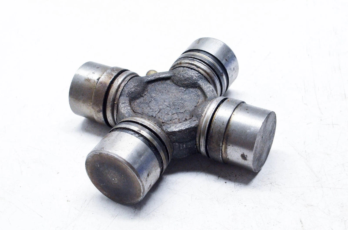 Precision Universal Joint 496 U Joint for Universal Applications (NOS)