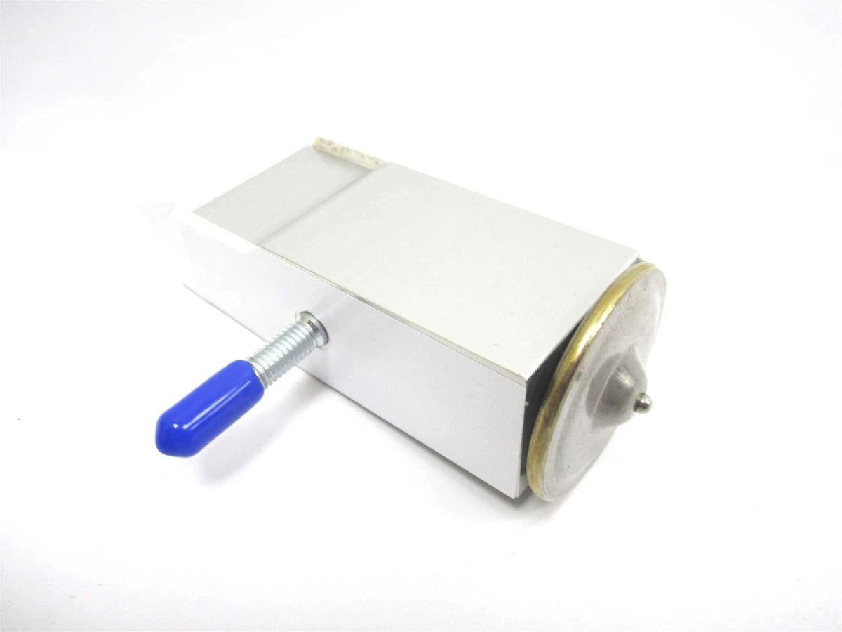 A/C Expansion Valve for International (FLTEV2613243, 2613243C91)