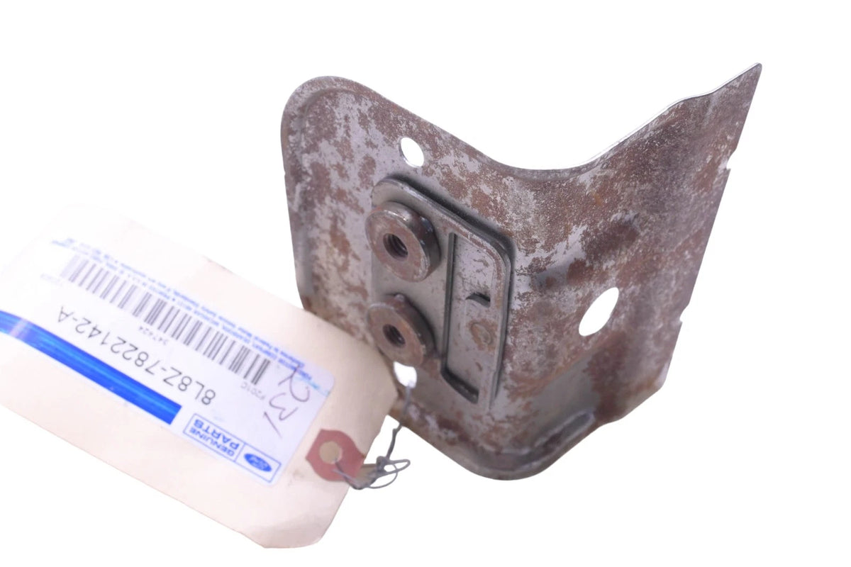 Reinforcement Stricker for Ford (2008–2010) 8L8Z-7822142-A