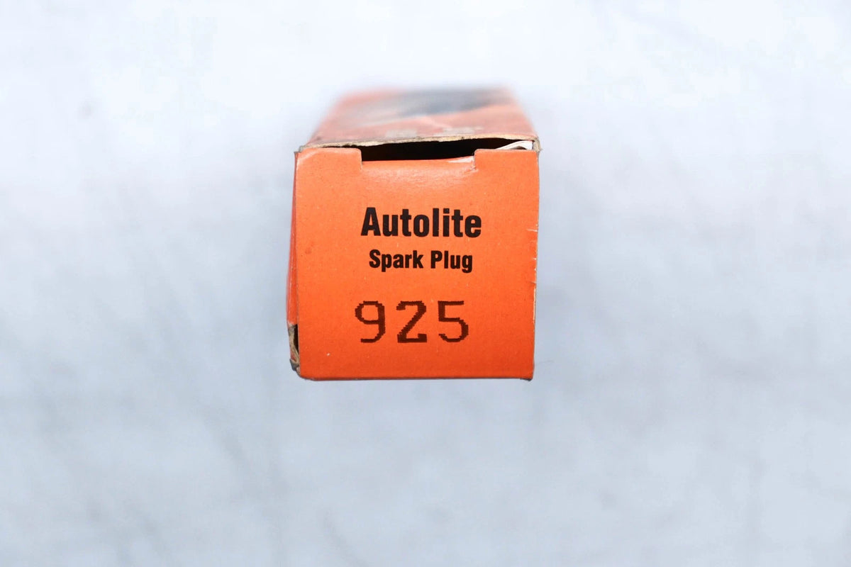 2X Autolite 925 Copper Core Spark Plugs for