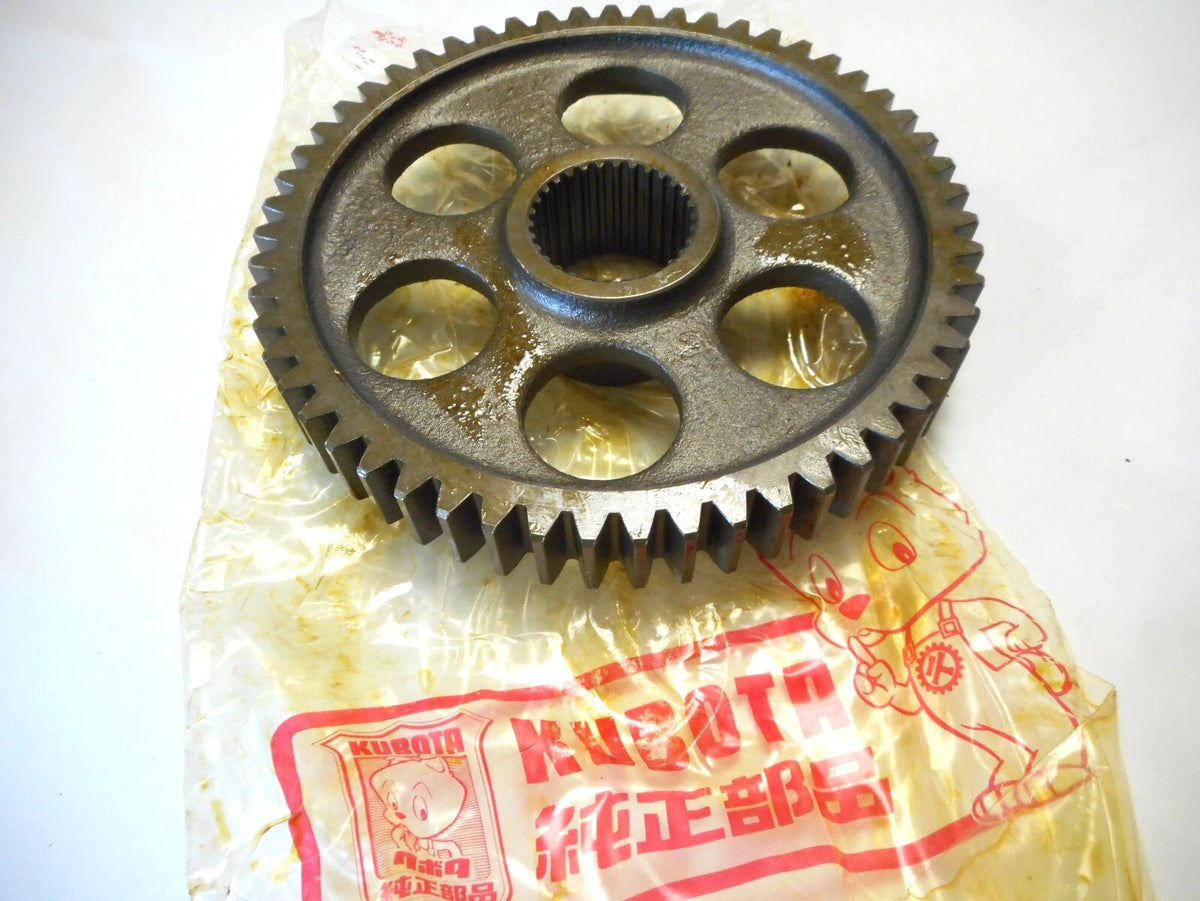 Genuine OEM Gear 66591-17130 for Kubota B6000 B6000E B6000DT (1970–1980)