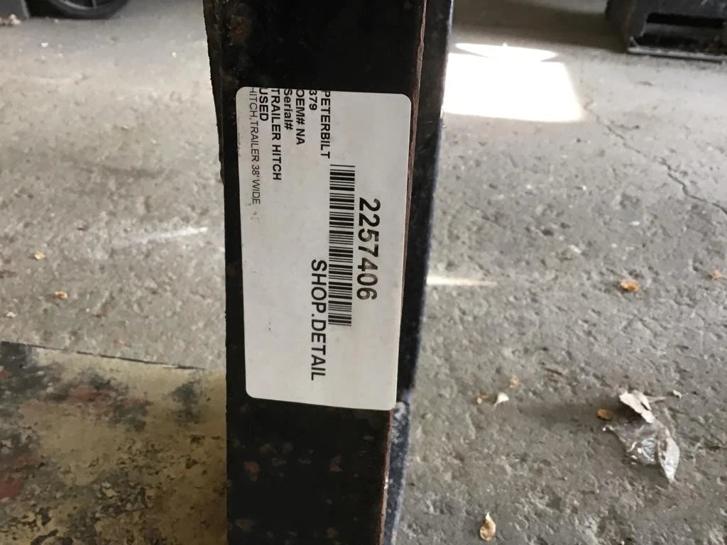 Trailer Hitch for Peterbilt 379 (NA)