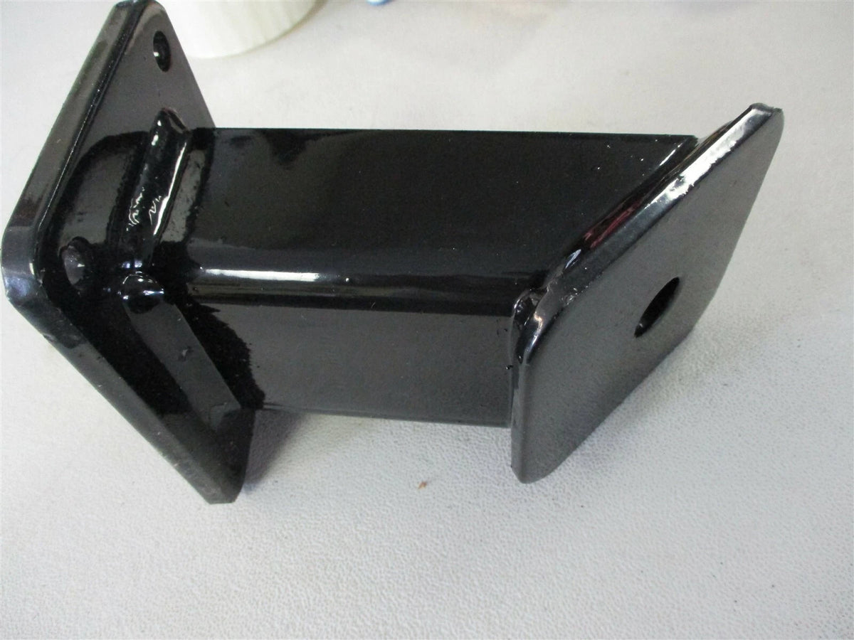OEM Front Engine Support Bracket for Freightliner (A01-33015-000)