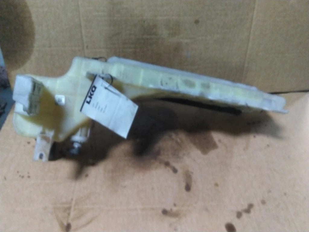 Radiator Overflow Tank for Mack CXU612 (2015)