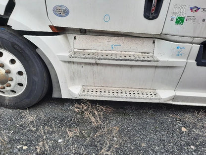 Side Fairing Left for Freightliner Cascadia 126 (2022)