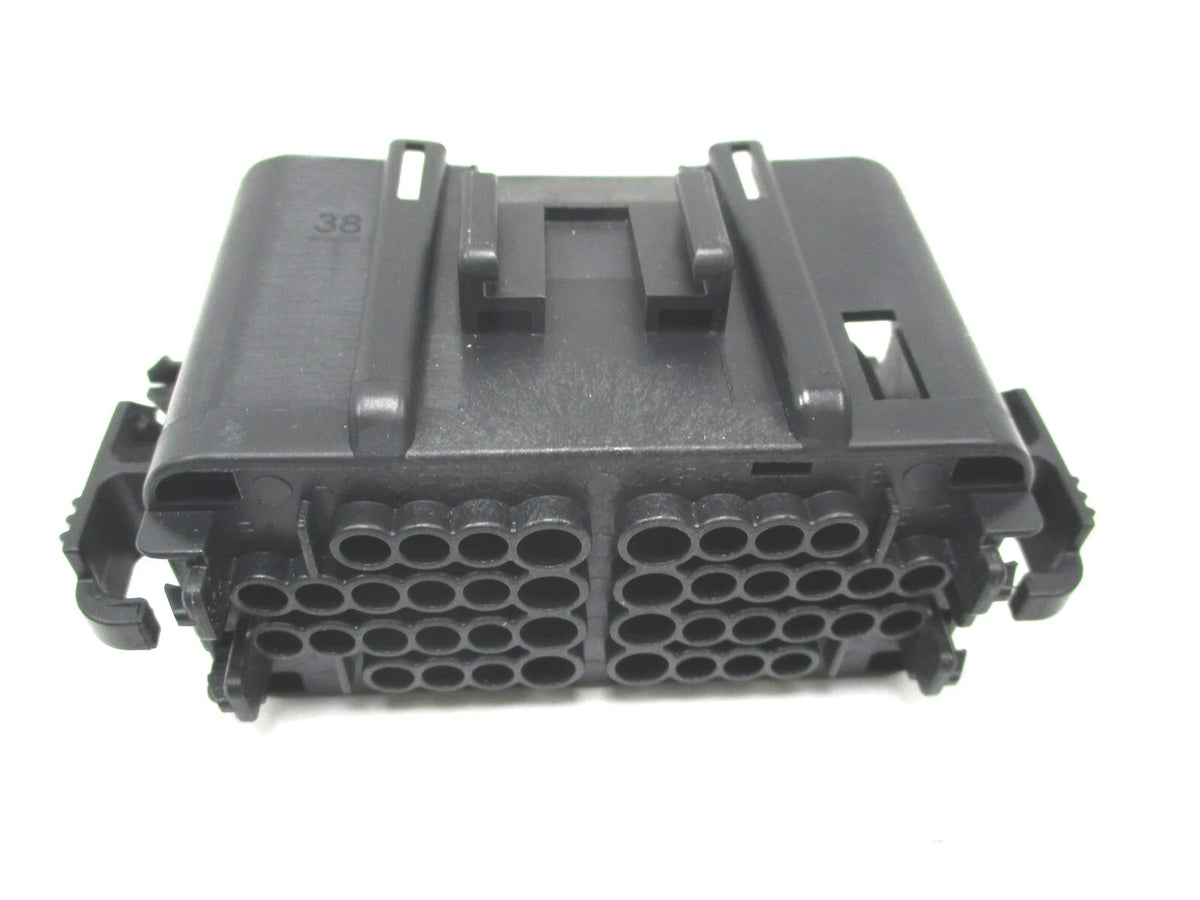 OEM 38-Way Female GT Series Lever Lock Connector for International