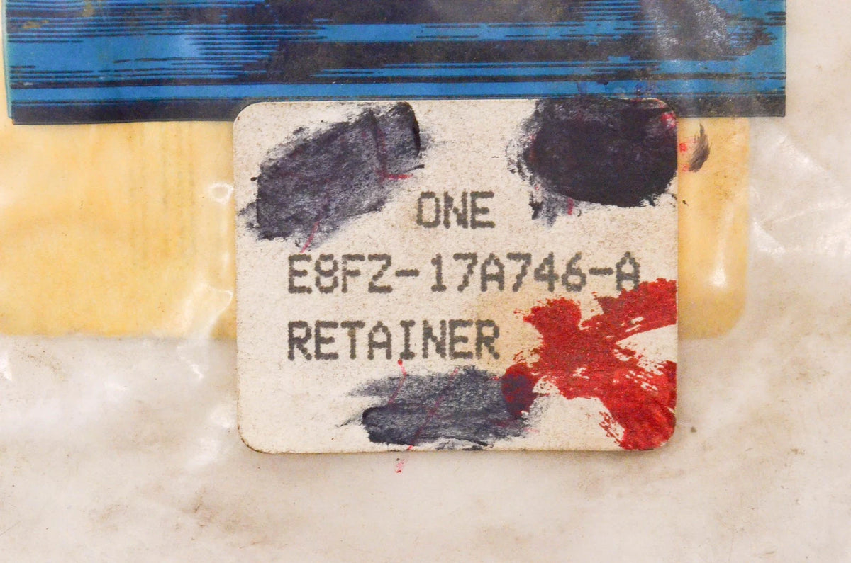 Plate Retainer for Ford (E8FZ17A746A)
