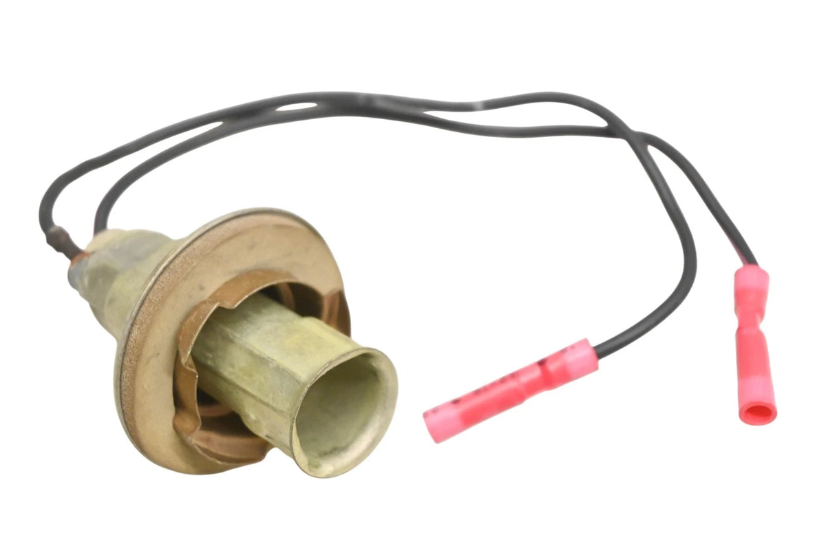 Lamp Socket and Wire Harness for Ford (D4SZ-15536-B)