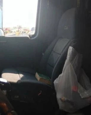Front Seat for Western Star 4900 (2000)