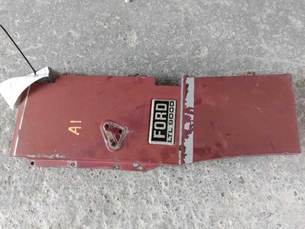 Cowl for Ford LTL9000 (1983)