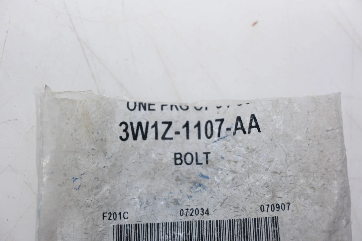 Wheel Lug Stud Bolt for Ford (3W1Z-1107-AA)