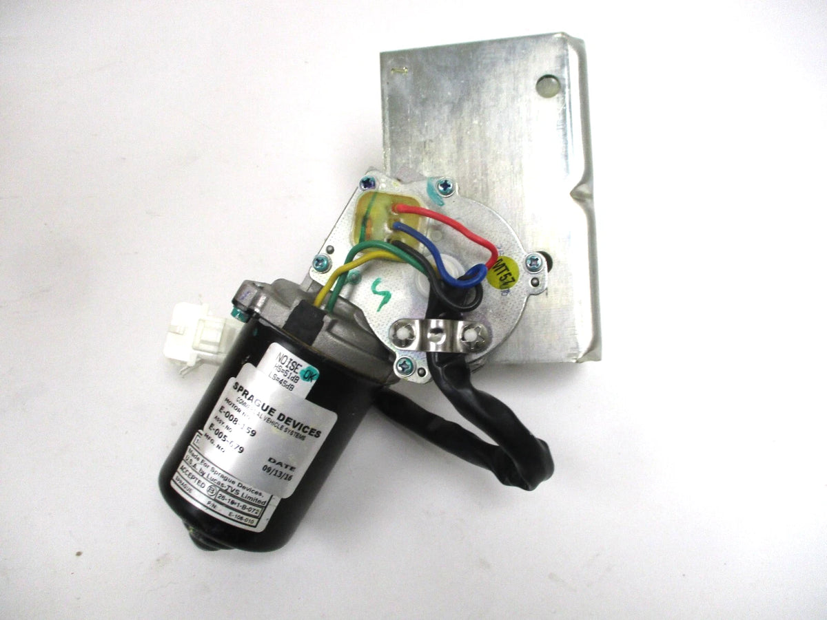 Wiper Motor with Linkage for International (OEM 2511779C91, E-008-159, E-005-679)
