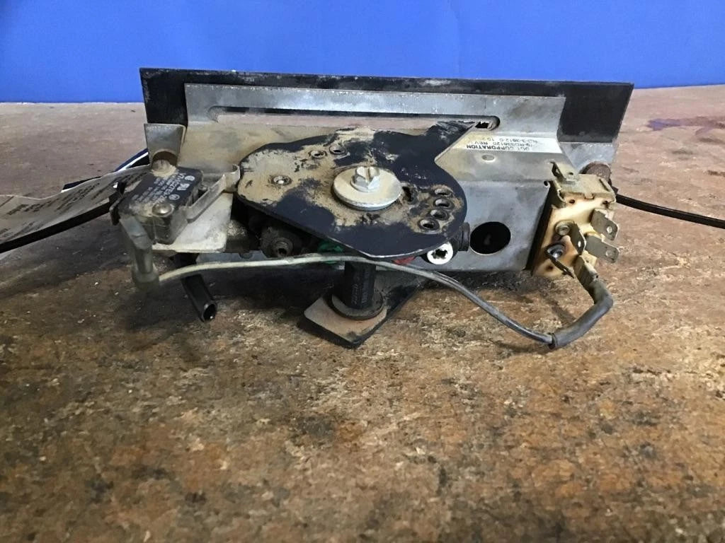 Temperature Control for Mack DM690 (1995)