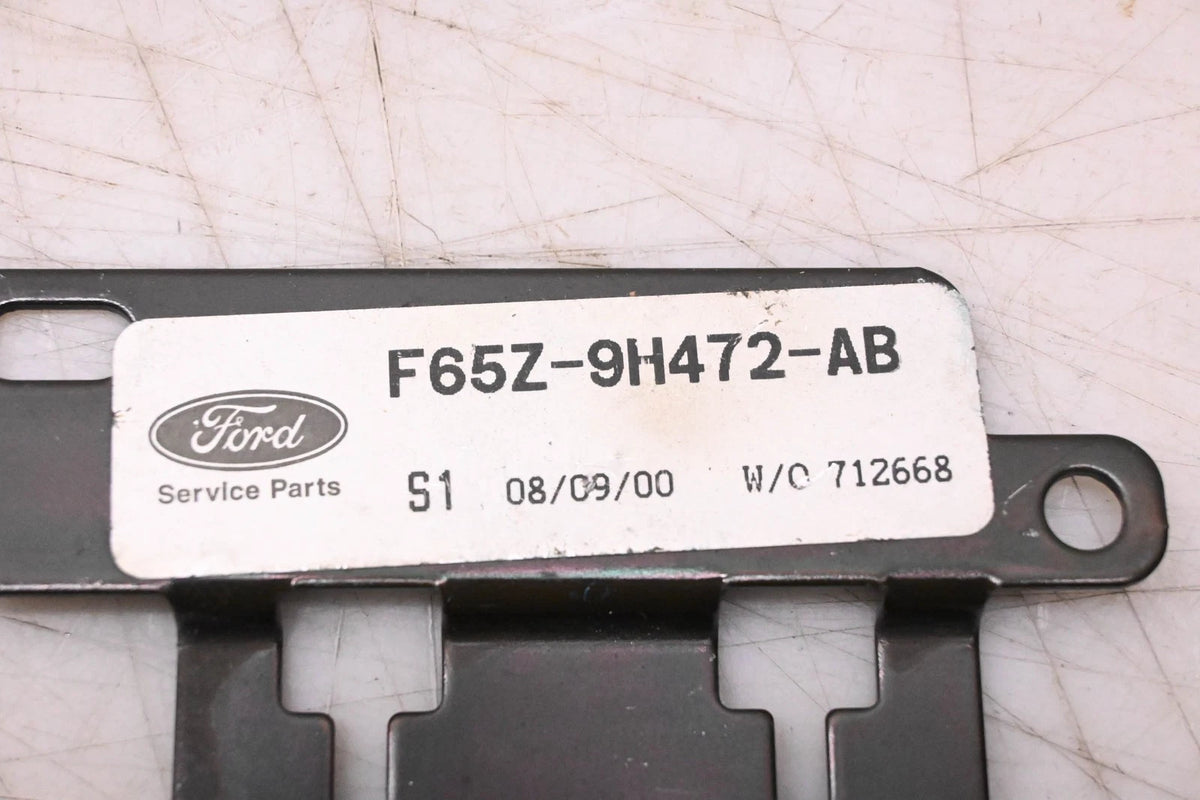 Bracket for Ford (F65Z-9H472-AB)