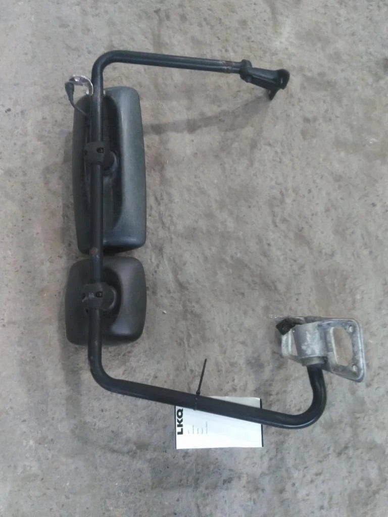 Right Door Mirror for Freightliner Columbia 120 (2005) MN