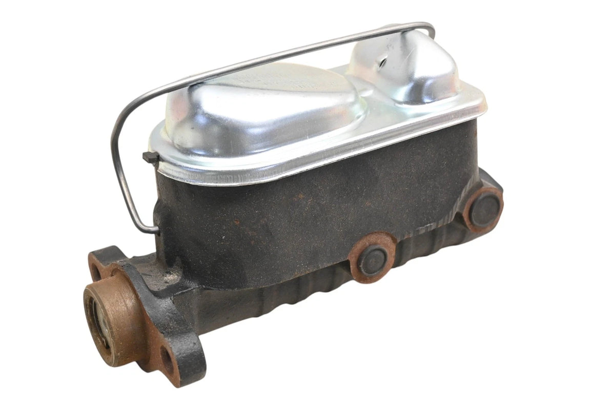 Brake Master Cylinder Assembly for Niehoff MC275, F102421, 2230943