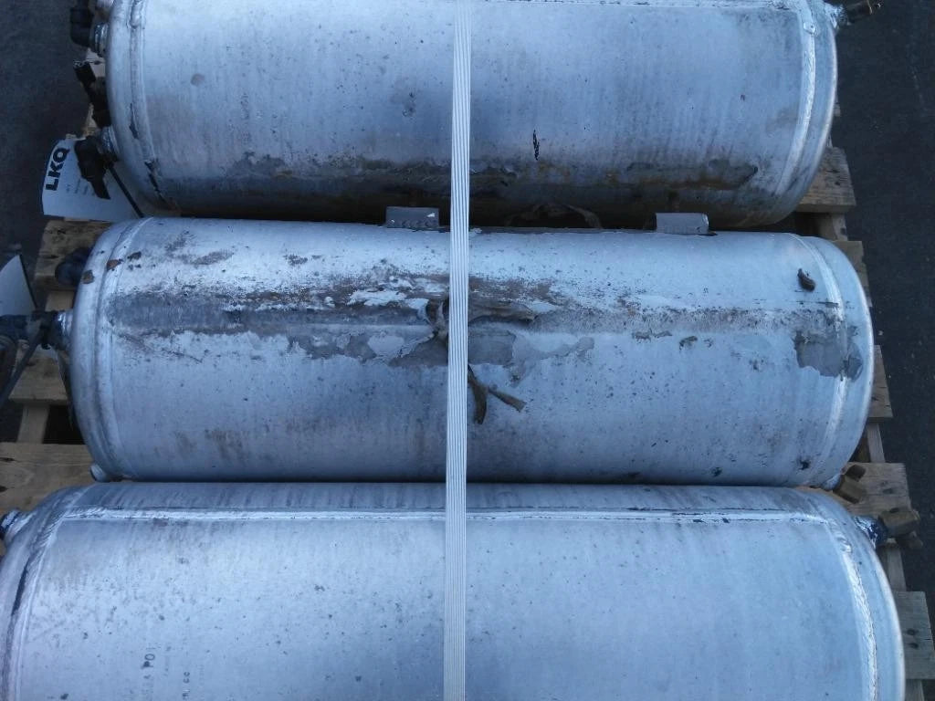Air Tank for Mack CXU613 (2016)