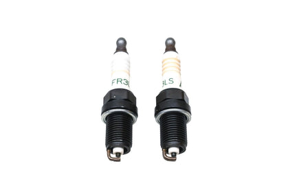 2X ACDelco FR3LS, 5613796 Spark Plugs for (NOS)