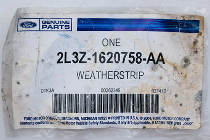Front Lower Door Weatherstrip for Ford F-150 (2002–2003) 2L3Z-1620758-AA