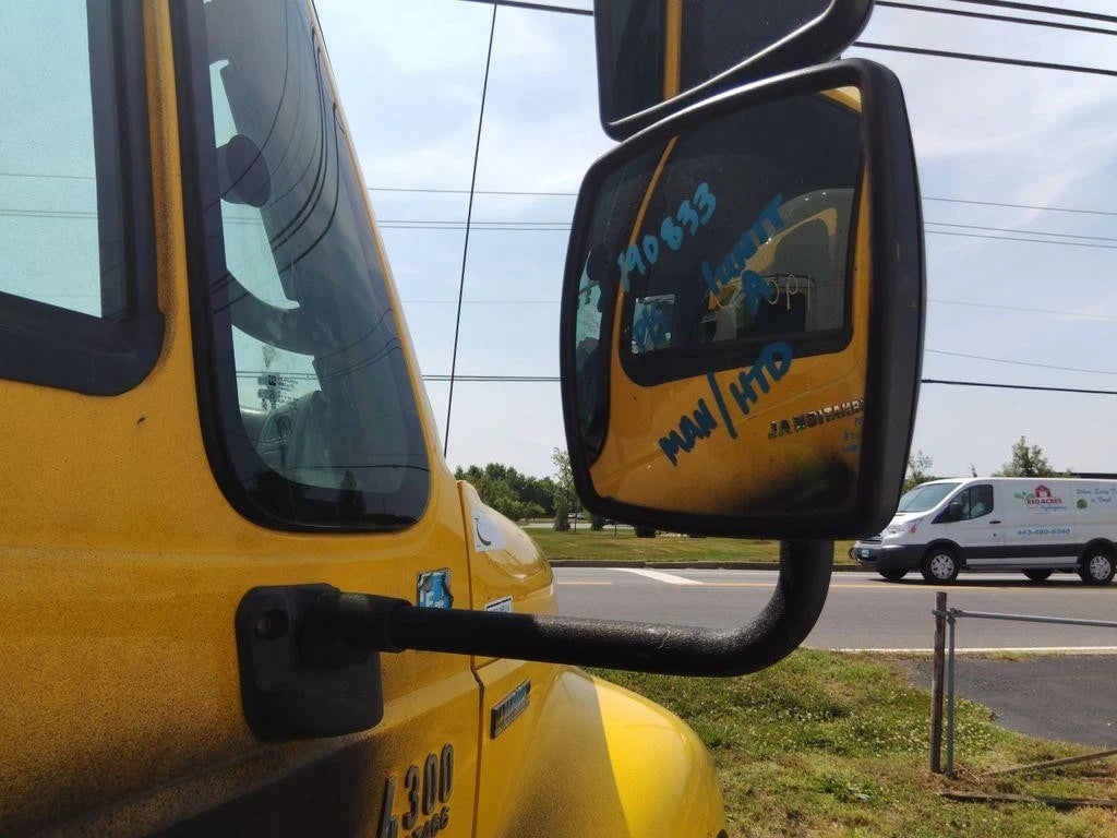 Right Door Mirror for International 4300 (2007)
