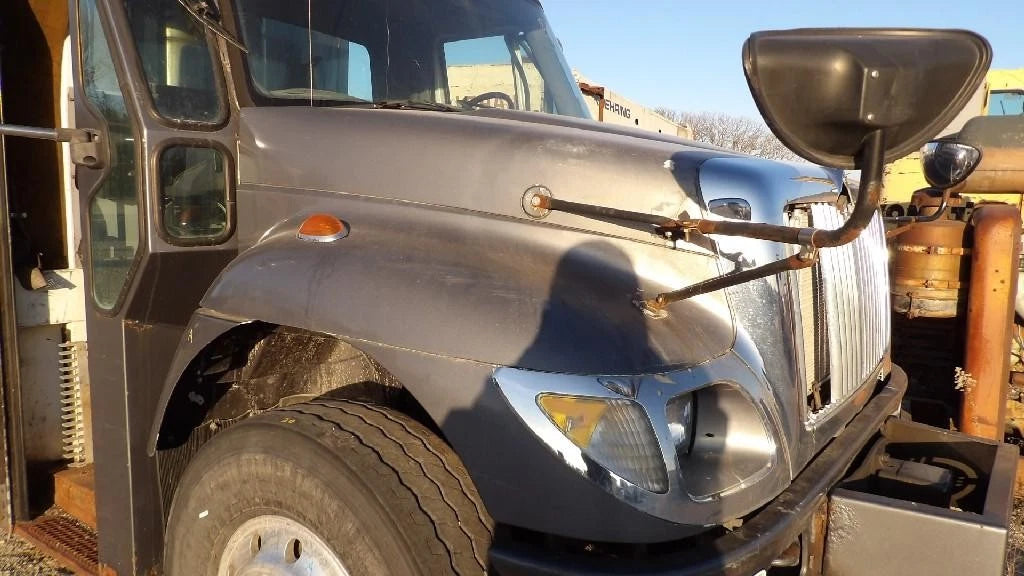 Hood for International 7400 (2002–2008)