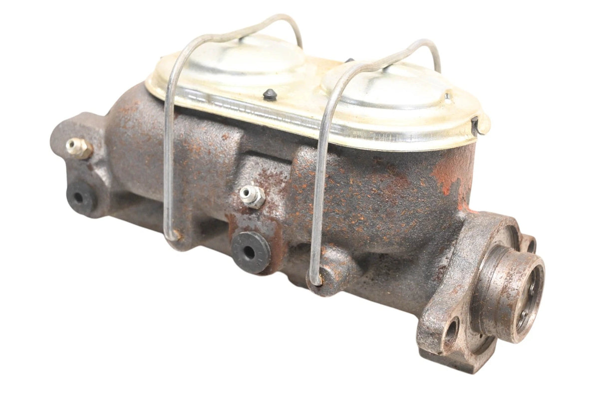 Brake Master Cylinder Assembly for EIS E71295, EIS126 (NOS)