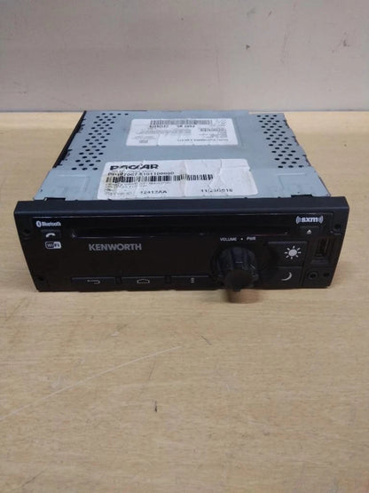 Radio AM/FM/Bluetooth for Kenworth T680 (2016) - Replaces DEA610