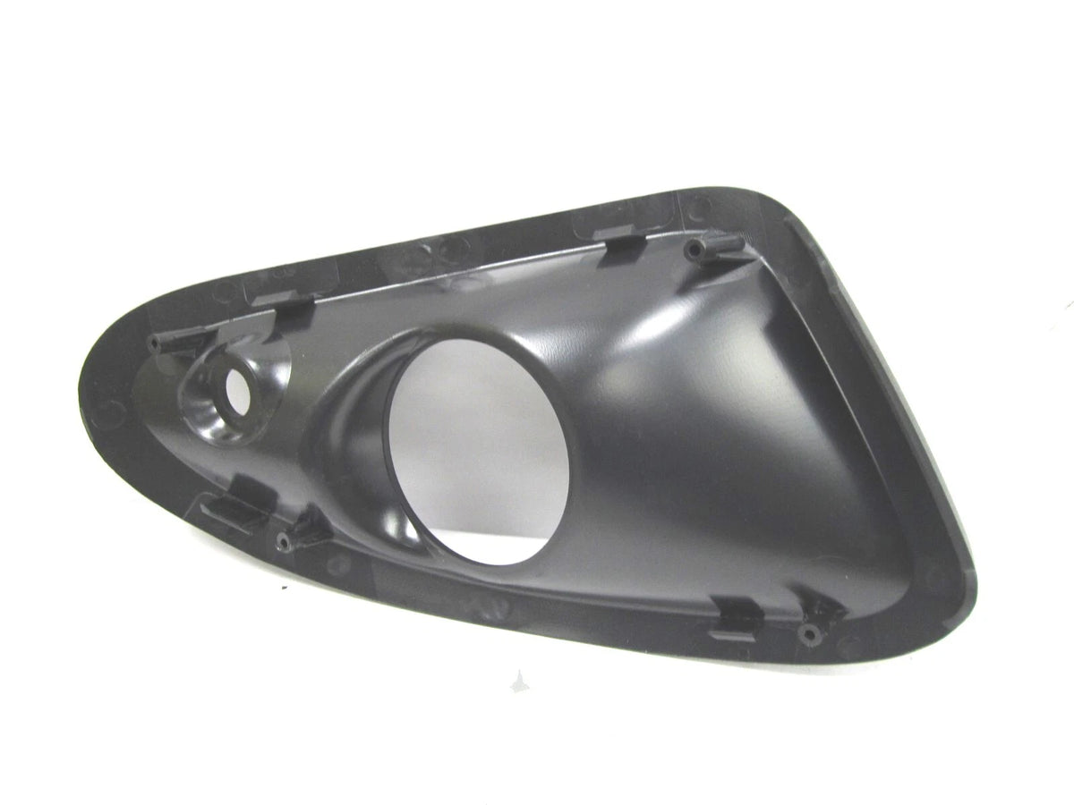 LH Headlight Bezel for International Global OTR (3867101C3, 3867101C4)