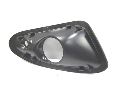 LH Headlight Bezel for International Global OTR (3867101C3, 3867101C4)