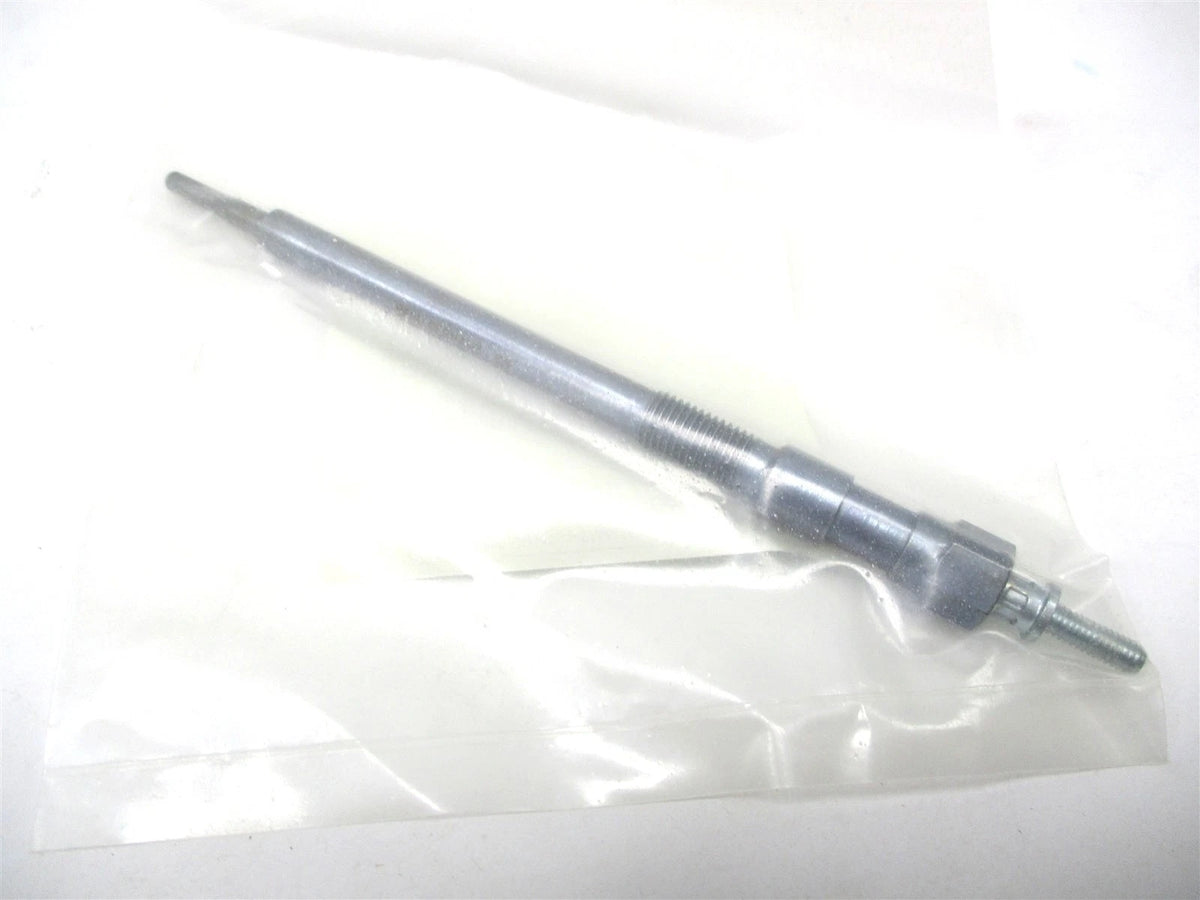 Genuine Glow Plug for Kubota V3307 (1G777-65512, 1G772-65510, 1G777-65510)