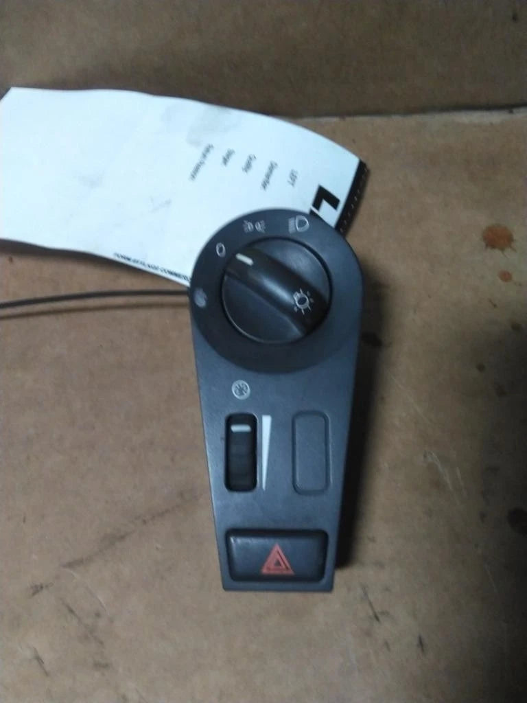 Headlight Switch for Volvo VNM (2007)