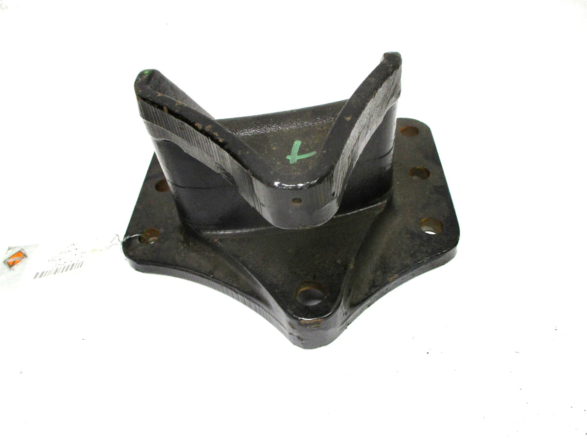 Leaf Spring Bracket for International (OEM 3548741C1) (Left Rear)